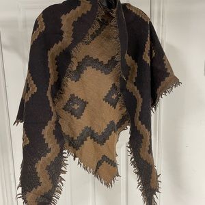 Aritzia Diamond Mosaic Triangle Scarf
